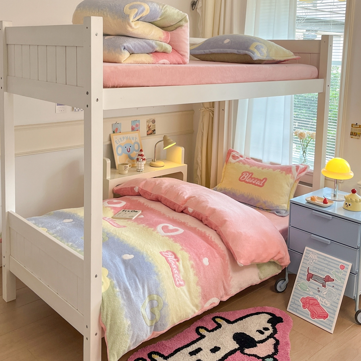 91家纺网 家纺一手货源 找家纺 川悦生活 2025新款立体雪花绒印花四件套学生床系列一场景二 彩虹爱语粉