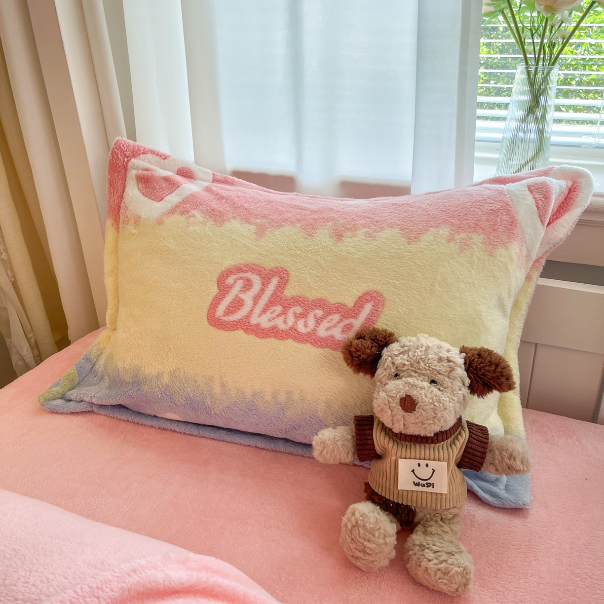 91家纺网 家纺一手货源 找家纺 川悦生活 2025新款立体雪花绒印花四件套学生床系列一场景二 彩虹爱语粉