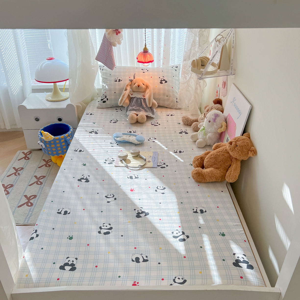 91家纺网 家纺一手货源 找家纺 韩巢家纺 2025新款A类学生宿舍上下铺床笠单件床垫保护罩枕套三件套 软软熊猫