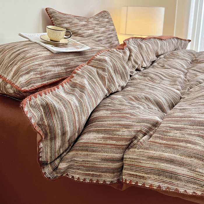 91家纺网 家纺一手货源 找家纺 忆生活 2025秋冬全棉加厚磨毛贝壳边四件套寻野