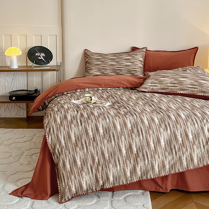 91家纺网 家纺一手货源 找家纺 忆生活 2025秋冬全棉加厚磨毛贝壳边四件套寻野