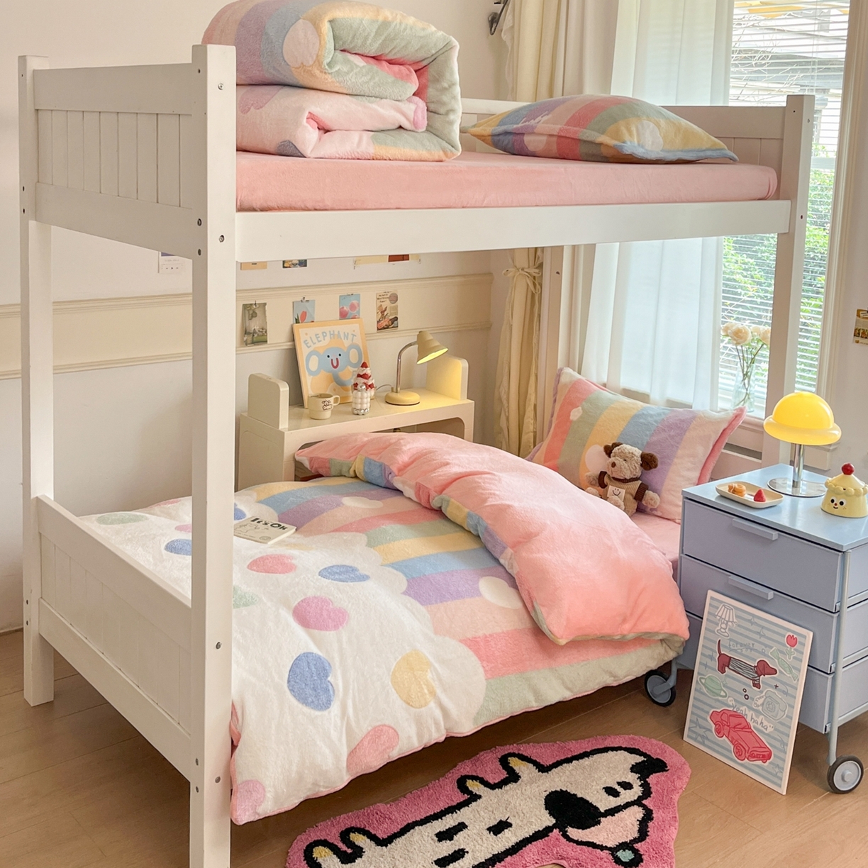 91家纺网 家纺一手货源 找家纺 川悦生活 2025新款立体雪花绒印花四件套学生床系列一场景二 彩虹爱心粉