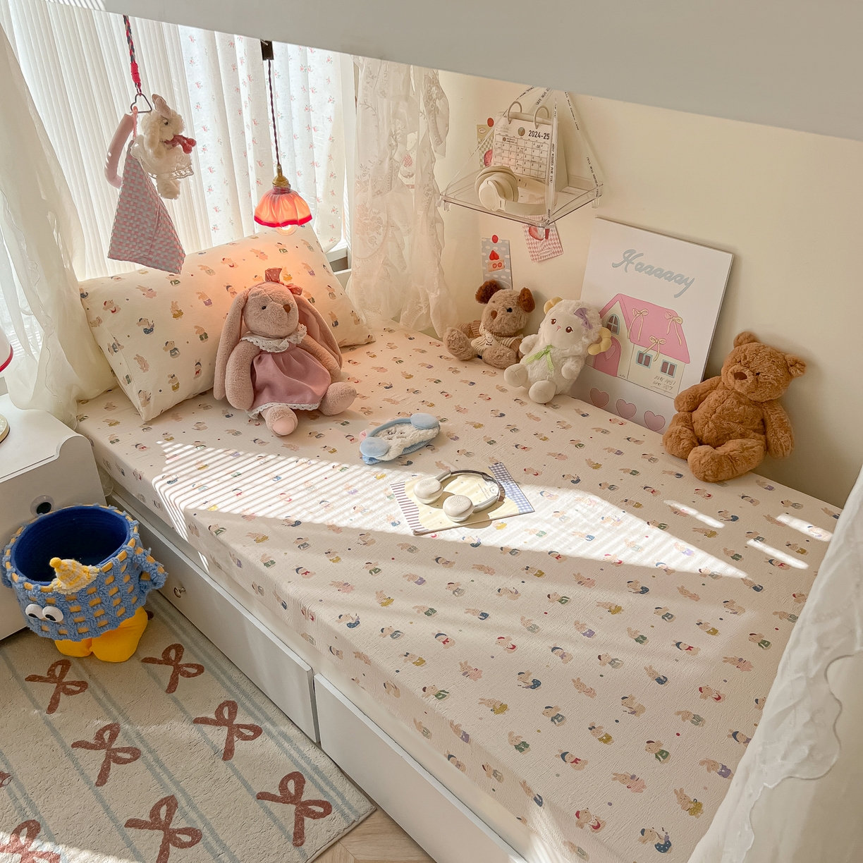 91家纺网 家纺一手货源 找家纺 韩巢家纺 2025新款A类学生宿舍上下铺床笠单件床垫保护罩枕套三件套 兔子集合