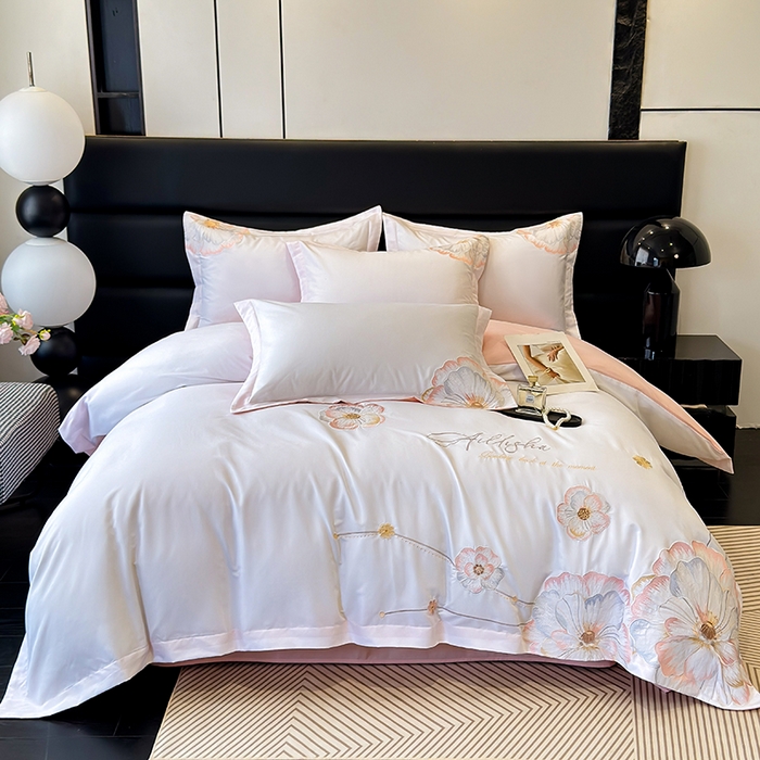 91家纺网 家纺一手货源 找家纺 慕语家纺 2025新款亲肤棉刺绣四件套系列--维纳斯（专版花型） 维纳斯--白桃