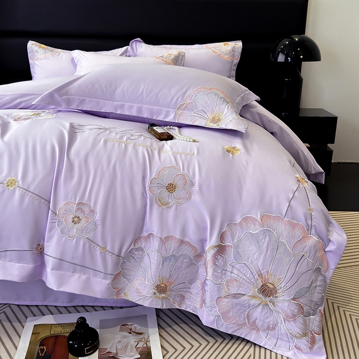 91家纺网 家纺一手货源 找家纺 慕语家纺 2025新款亲肤棉刺绣四件套系列--维纳斯（专版花型） 维纳斯--兰香紫