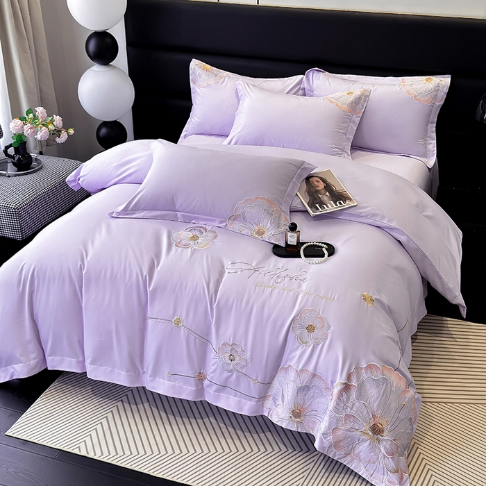 91家纺网 家纺一手货源 找家纺 慕语家纺 2025新款亲肤棉刺绣四件套系列--维纳斯（专版花型） 维纳斯--兰香紫