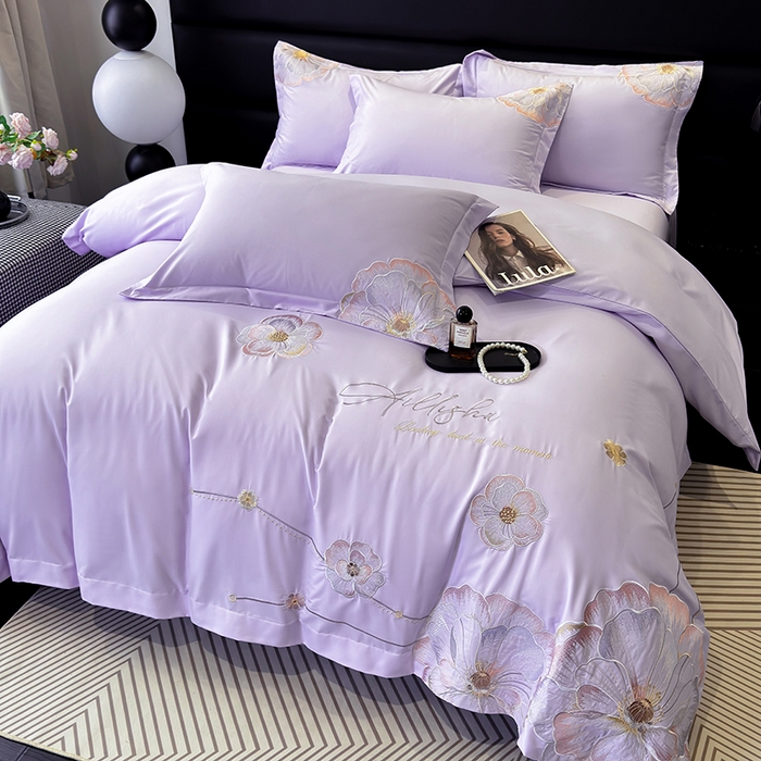 91家纺网 家纺一手货源 找家纺 慕语家纺 2025新款亲肤棉刺绣四件套系列--维纳斯（专版花型） 维纳斯--兰香紫