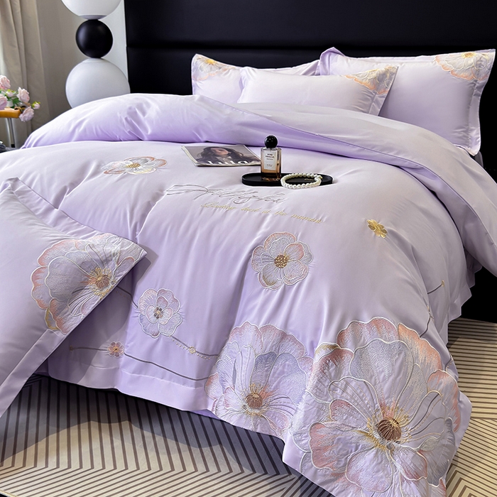 91家纺网 家纺一手货源 找家纺 慕语家纺 2025新款亲肤棉刺绣四件套系列--维纳斯（专版花型） 维纳斯--兰香紫