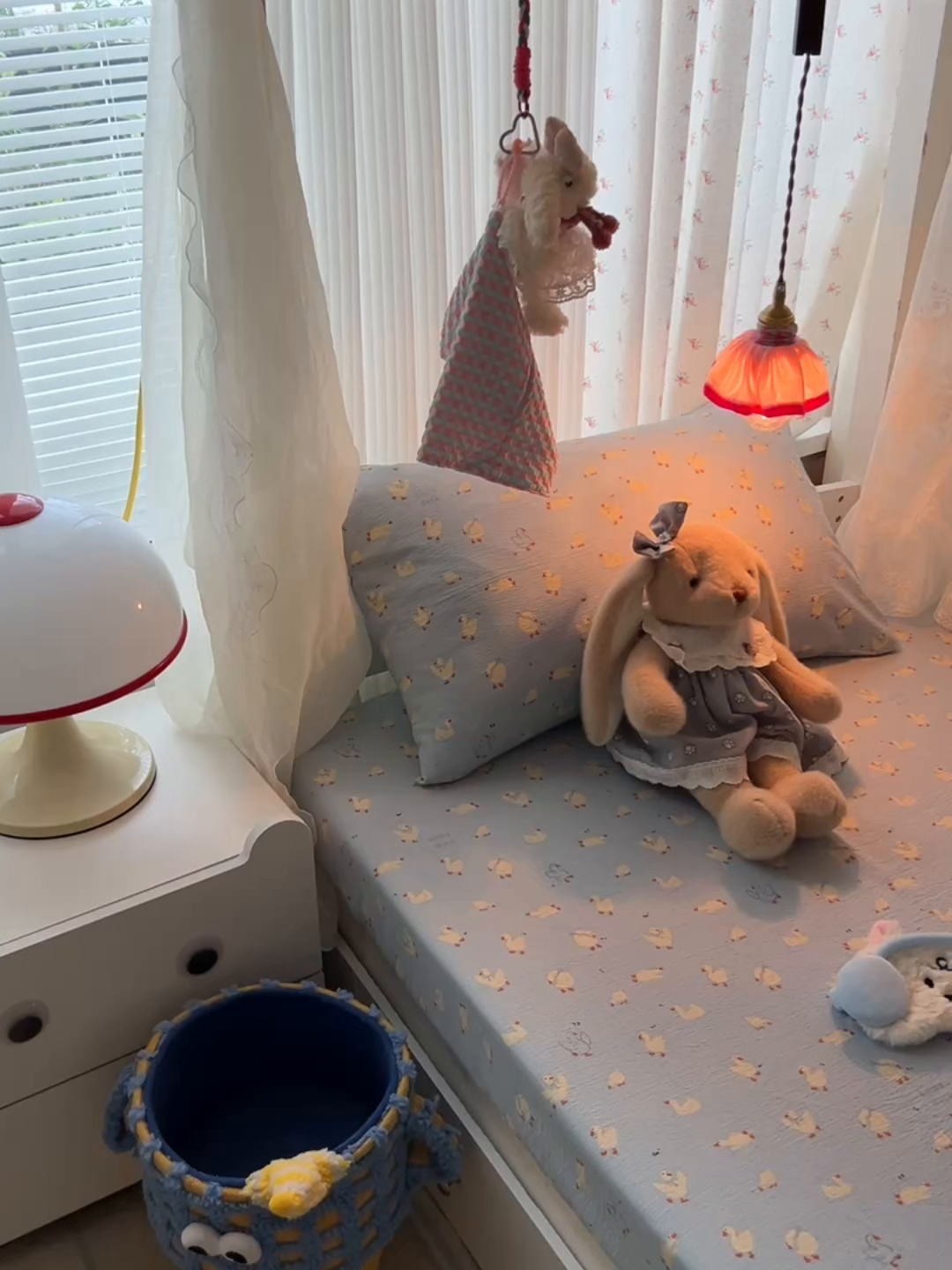 91家纺网 家纺一手货源 找家纺 韩巢家纺 2025新款A类学生宿舍上下铺床笠单件床垫保护罩枕套三件套 向天歌大鹅