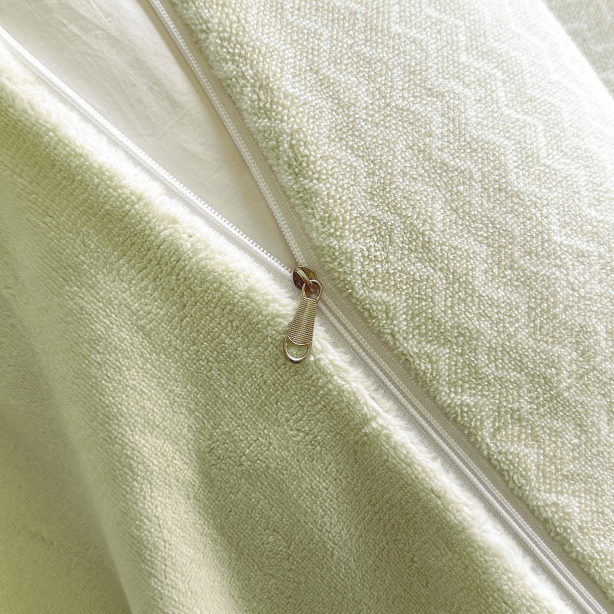 91家纺网 家纺一手货源 找家纺 蓝极人 2025新款色织阳离子提花牛奶绒四件套 色织-芽绿