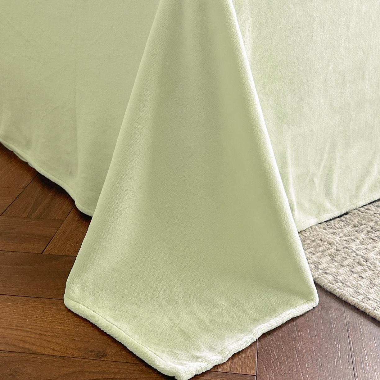 91家纺网 家纺一手货源 找家纺 蓝极人 2025新款色织阳离子提花牛奶绒四件套 色织-芽绿