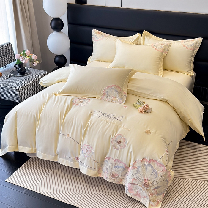 91家纺网 家纺一手货源 找家纺 慕语家纺 2025新款亲肤棉刺绣四件套系列--维纳斯（专版花型） 维纳斯--米霜白