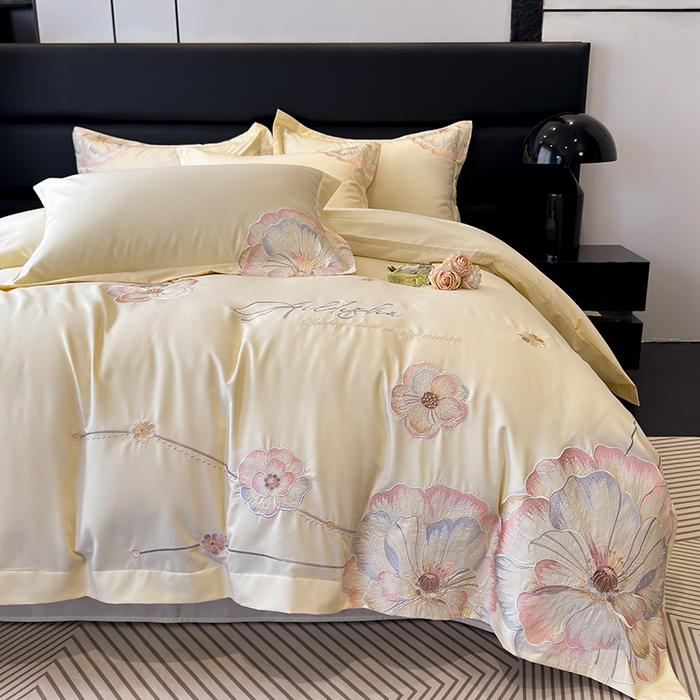 91家纺网 家纺一手货源 找家纺 慕语家纺 2025新款亲肤棉刺绣四件套系列--维纳斯（专版花型） 维纳斯--米霜白