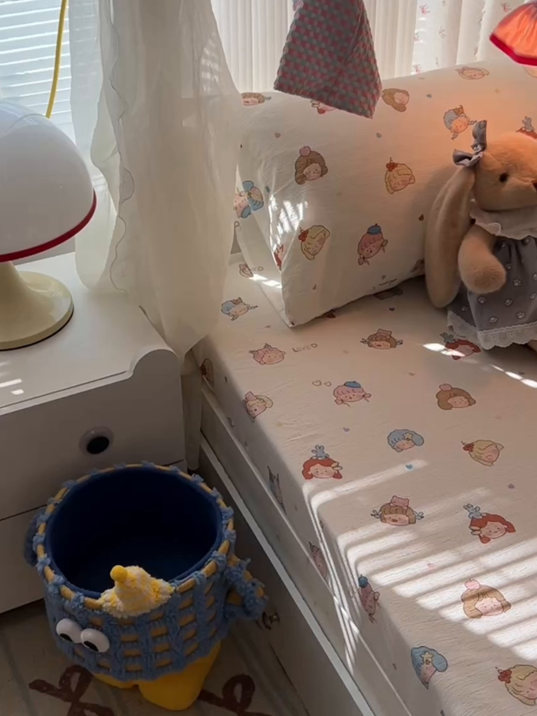 91家纺网 家纺一手货源 找家纺 韩巢家纺 2025新款A类学生宿舍上下铺床笠单件床垫保护罩枕套三件套 童话女孩