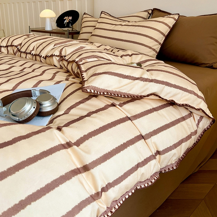 91家纺网 家纺一手货源 找家纺 忆生活 2025秋冬全棉加厚磨毛贝壳边四件套知简-咖