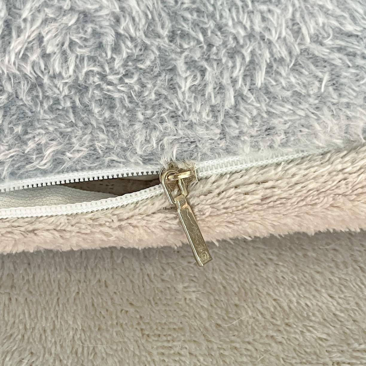 91家纺网 家纺一手货源 找家纺 川悦生活 2025新款立体雪花绒印花四件套学生床系列一场景二 波波熊