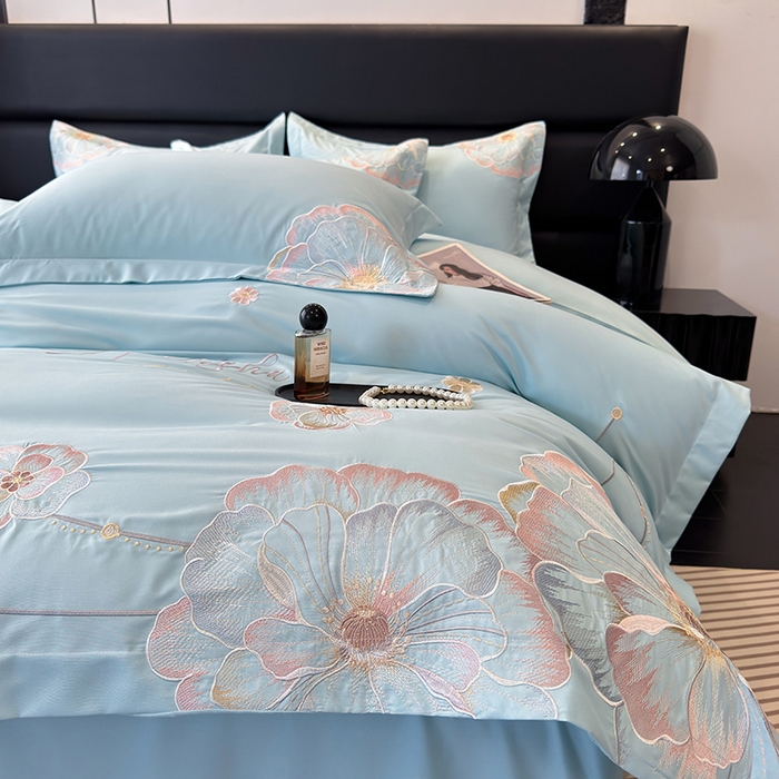 91家纺网 家纺一手货源 找家纺 慕语家纺 2025新款亲肤棉刺绣四件套系列--维纳斯（专版花型） 维纳斯--夏萤绿