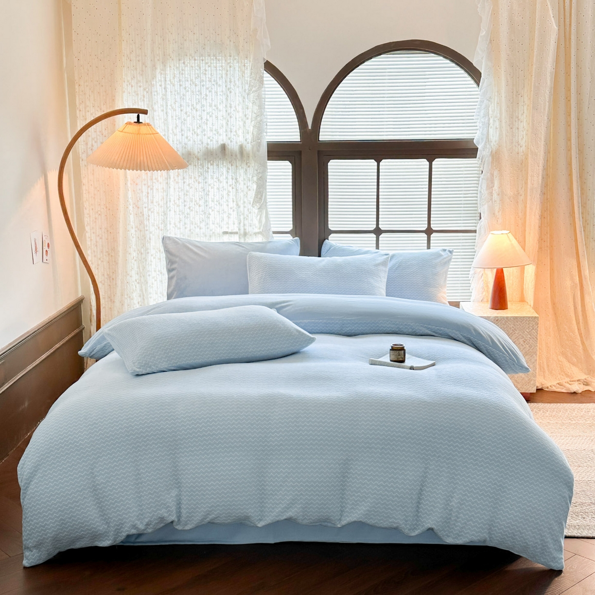 91家纺网 家纺一手货源 找家纺 蓝极人 2025新款色织阳离子提花牛奶绒四件套 色织-云蓝