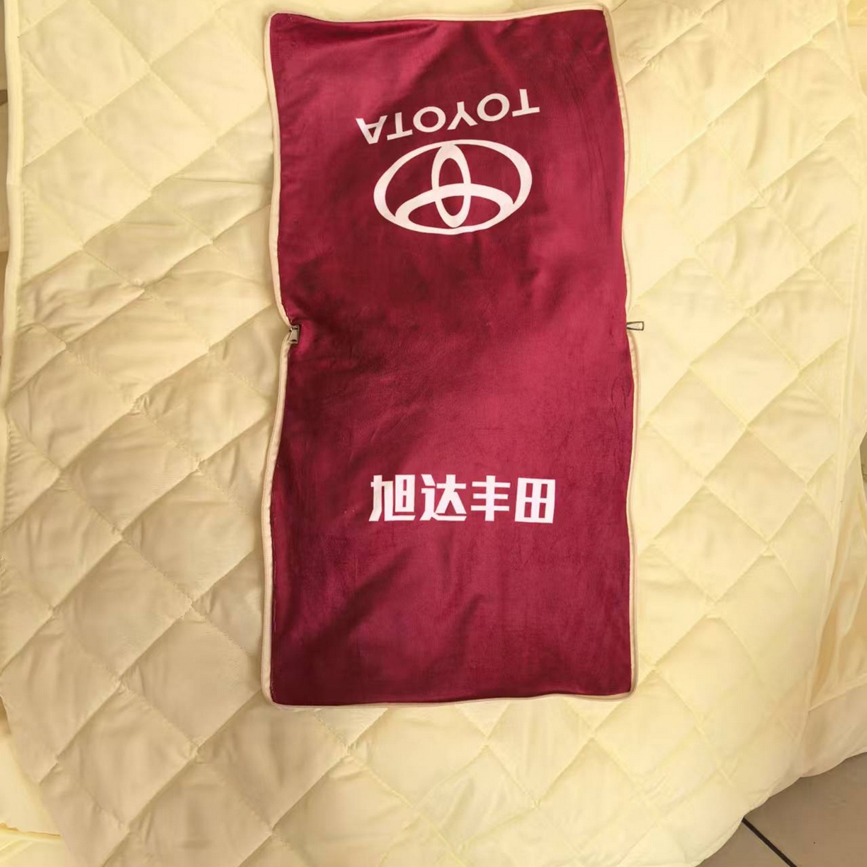 91家纺网 家纺一手货源 找家纺 （总）新奇异 2025新款活动礼品抱枕靠垫靠枕定制支持小批量来图定制diy