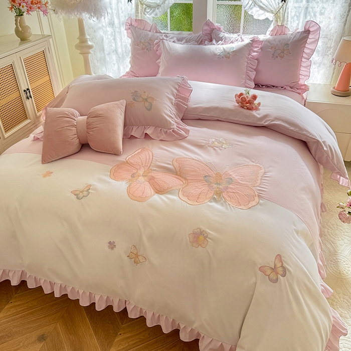 91家纺网 家纺一手货源 找家纺 （总）慕语家纺 2025新款软糯亲肤贴布绣公主风四件套系列--瑞丽（专版花型）