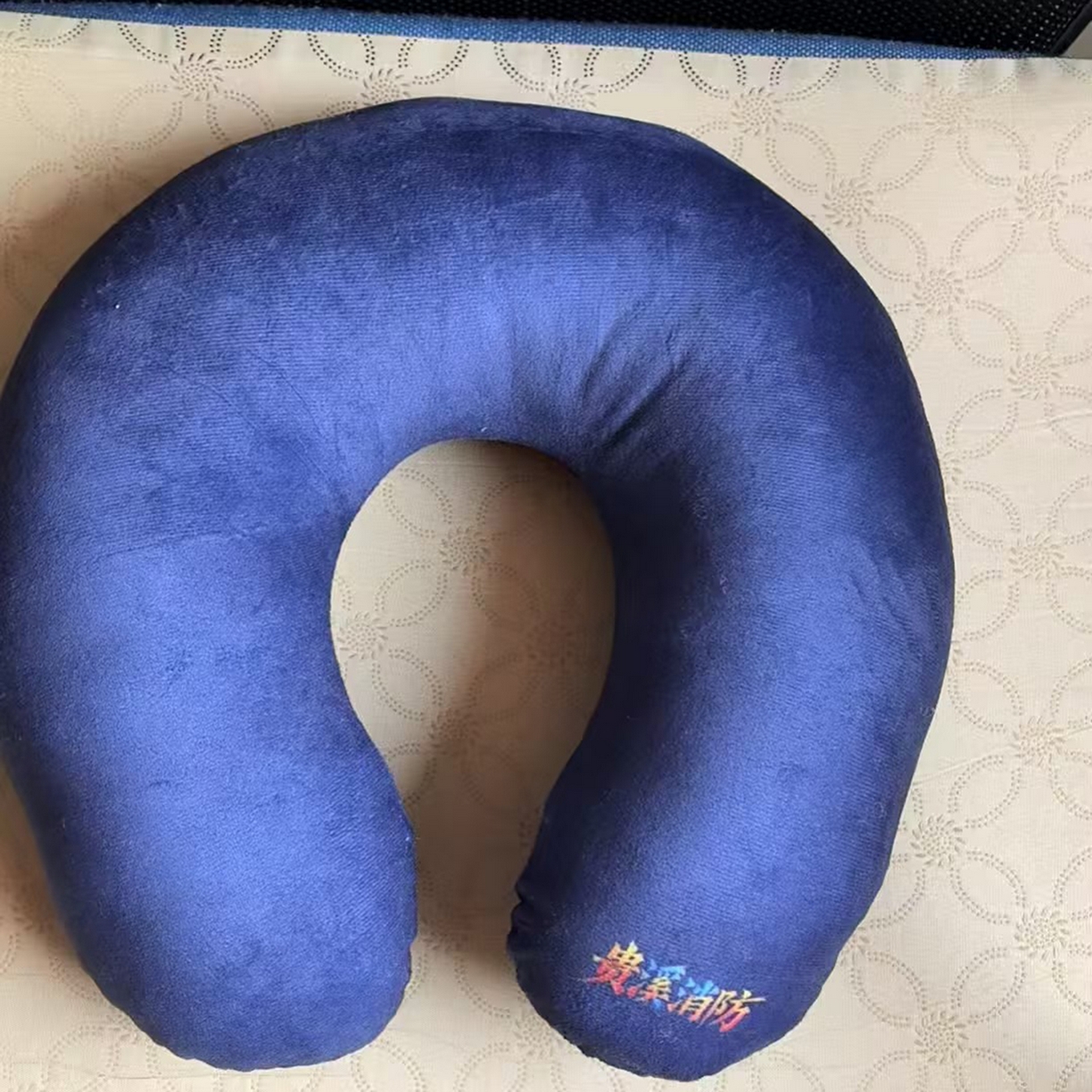 91家纺网 家纺一手货源 找家纺 新奇异 2025新款活动礼品抱枕靠垫靠枕定制支持小批量来图定制diy 来图定制联系老板