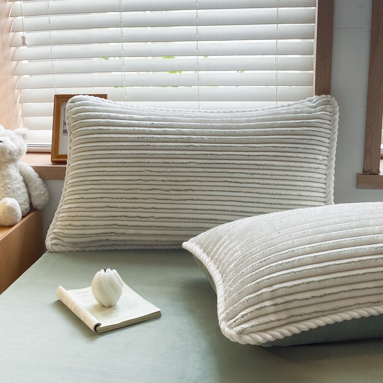 91家纺网 家纺一手货源 找家纺 蓝极人 2025新款抽条阳离子提花牛奶绒四件套 阳离子抽条-果绿