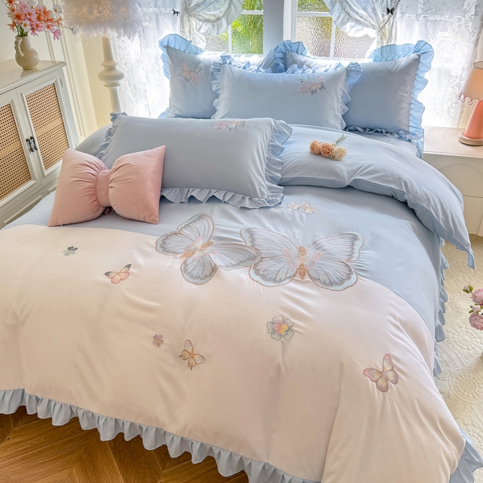 慕语家纺 2025新款软糯亲肤贴布绣公主风四件套系列--瑞丽（专版花型） 瑞丽--浅兰