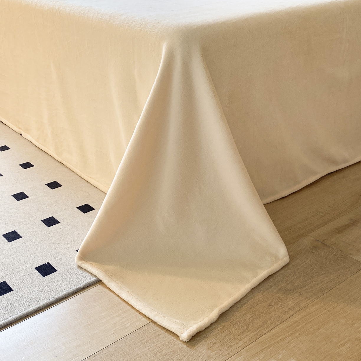 91家纺网 家纺一手货源 找家纺 蓝极人 2025新款抽条阳离子提花牛奶绒四件套 阳离子抽条-奶黄