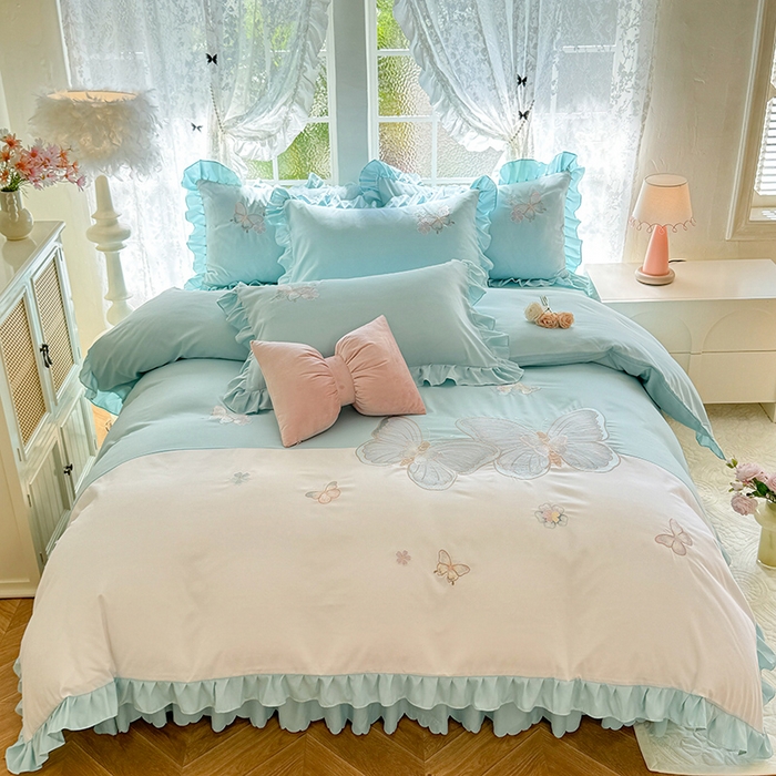 91家纺网 家纺一手货源 找家纺 慕语家纺 2025新款软糯亲肤贴布绣公主风四件套系列--瑞丽（专版花型） 瑞丽--水绿