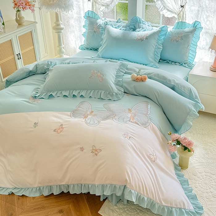 91家纺网 家纺一手货源 找家纺 慕语家纺 2025新款软糯亲肤贴布绣公主风四件套系列--瑞丽（专版花型） 瑞丽--水绿