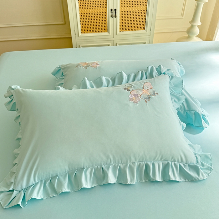 91家纺网 家纺一手货源 找家纺 慕语家纺 2025新款软糯亲肤贴布绣公主风四件套系列--瑞丽（专版花型） 瑞丽--水绿