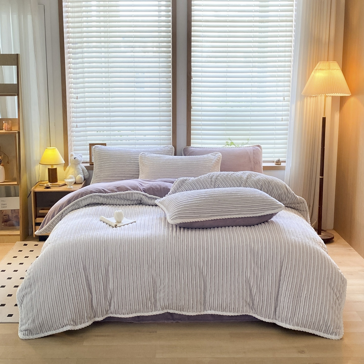 91家纺网 家纺一手货源 找家纺 蓝极人 2025新款抽条阳离子提花牛奶绒四件套 阳离子抽条-浅紫