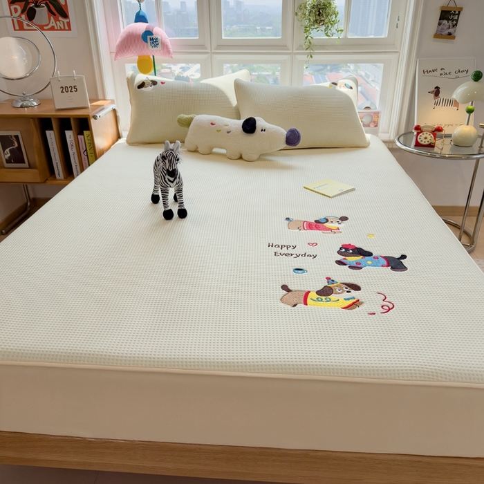 91家纺网 家纺一手货源 找家纺 莱家富 2025新款A类华夫格夹棉床笠单品床笠单件床笠套件 开心小狗-淡雅黄