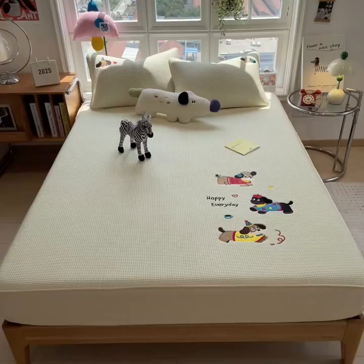 91家纺网 家纺一手货源 找家纺 莱家富 2025新款A类华夫格夹棉床笠单品床笠单件床笠套件 开心小狗-淡雅黄