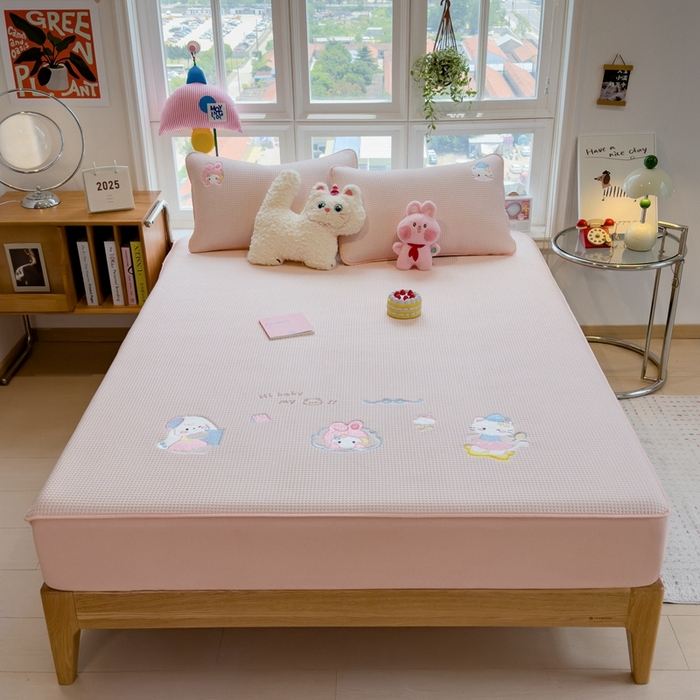 91家纺网 家纺一手货源 找家纺 莱家富 2025新款A类华夫格夹棉床笠单品床笠单件床笠套件 萌兔蒂-樱雾粉