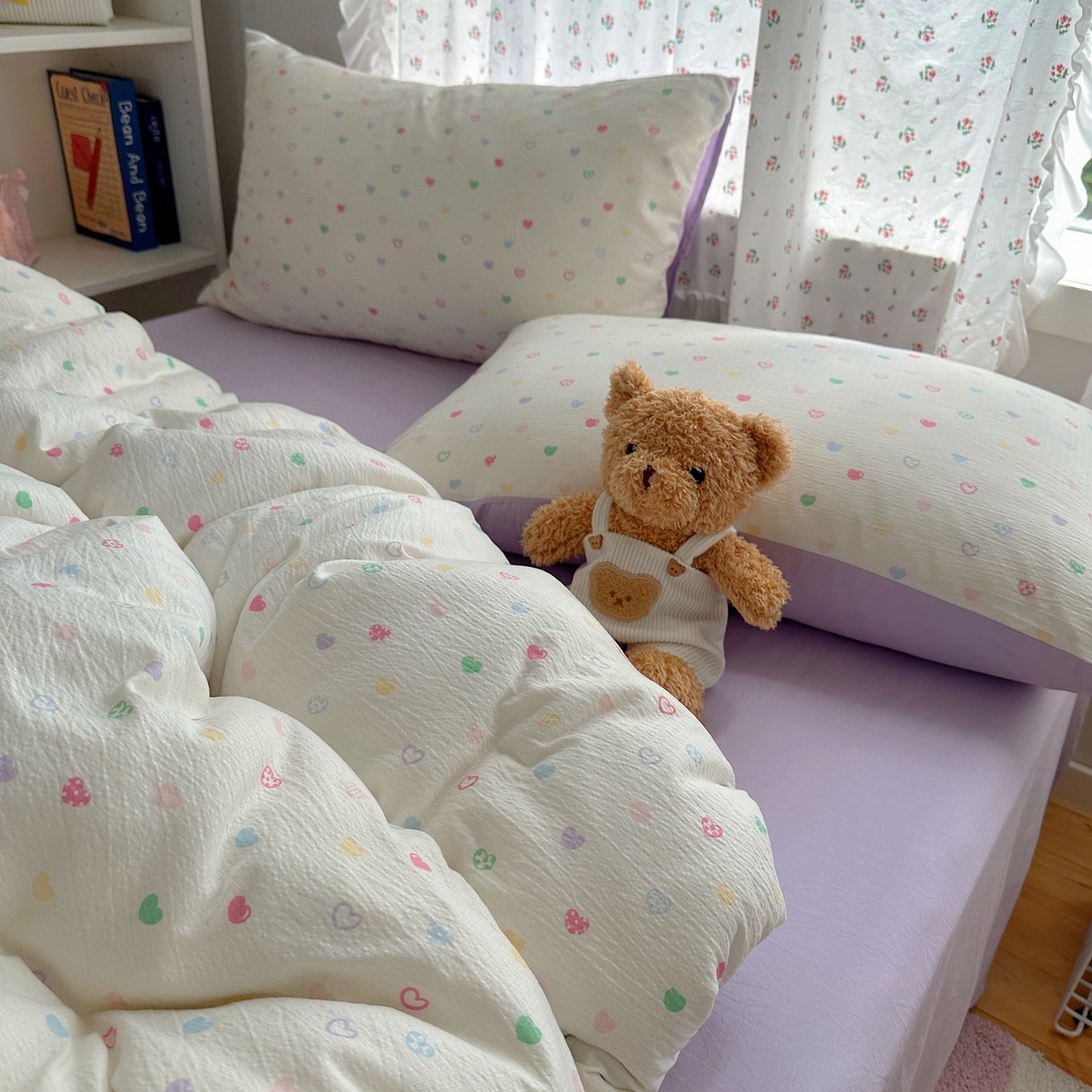 91家纺网 家纺一手货源 找家纺 顾里家纺 2025新款韩系奶萌云朵棉四件套 彩爱心