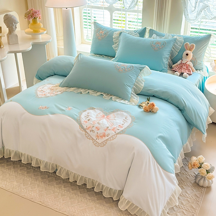 91家纺网 家纺一手货源 找家纺 （总）慕语家纺 2025新款少女系贴布绣蕾丝花边水洗磨毛棉四件套--芳菲系列（专版花型）