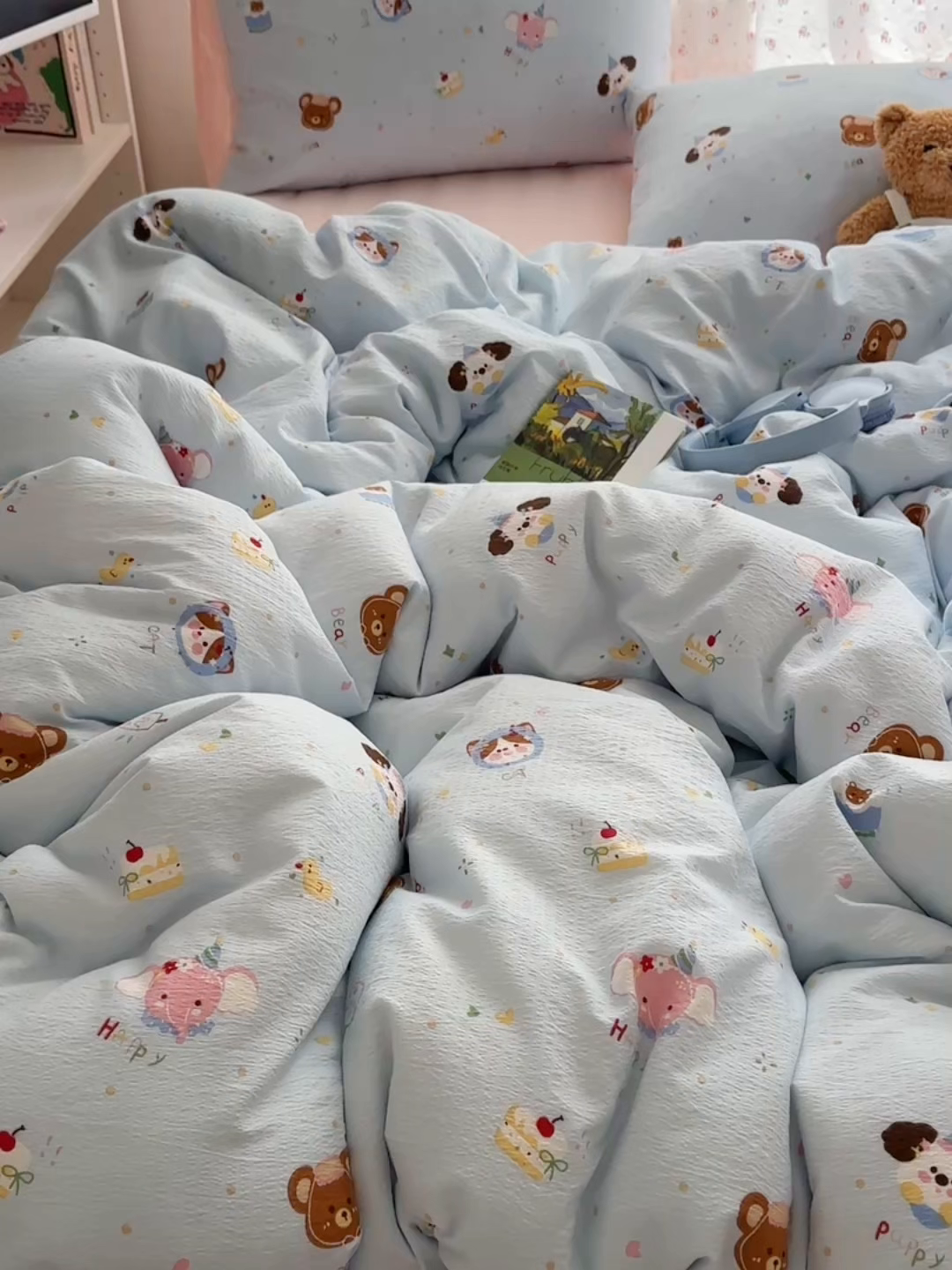 91家纺网 家纺一手货源 找家纺 顾里家纺 2025新款韩系奶萌云朵棉四件套 动物星球（蓝）