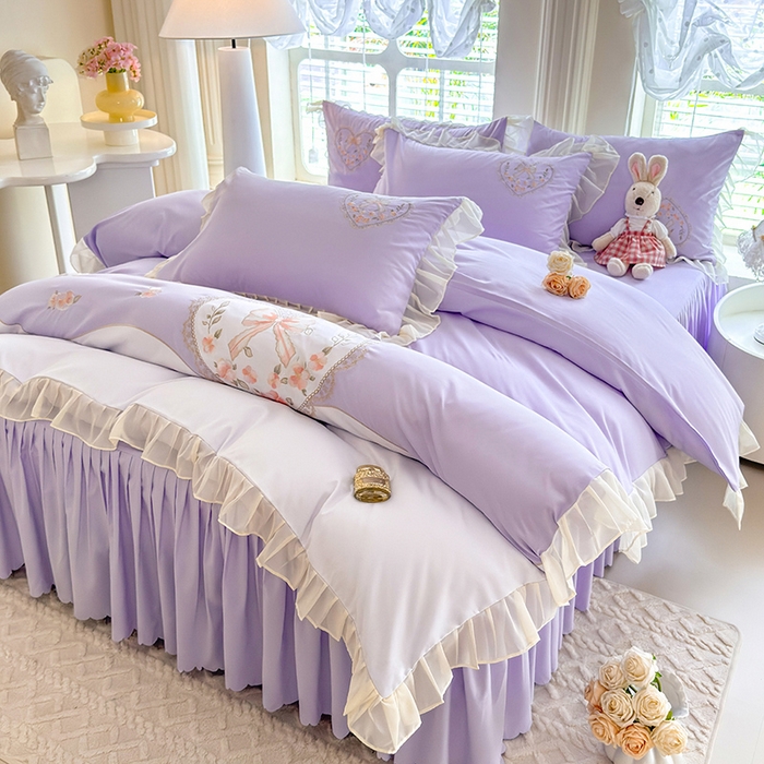 91家纺网 家纺一手货源 找家纺 慕语家纺 2025新款少女系贴布绣蕾丝花边水洗磨毛棉四件套--芳菲系列（专版花型） 芳菲-浅紫