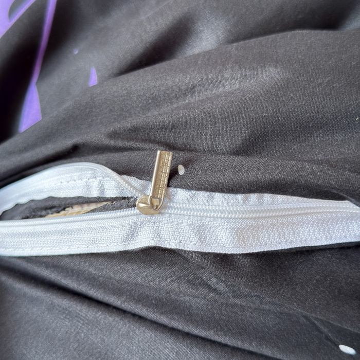 91家纺网 家纺一手货源 找家纺 乐居坊 2025新款开学季亲肤棉透气印花芦荟棉四件套（宿舍床） 恶魔之眼