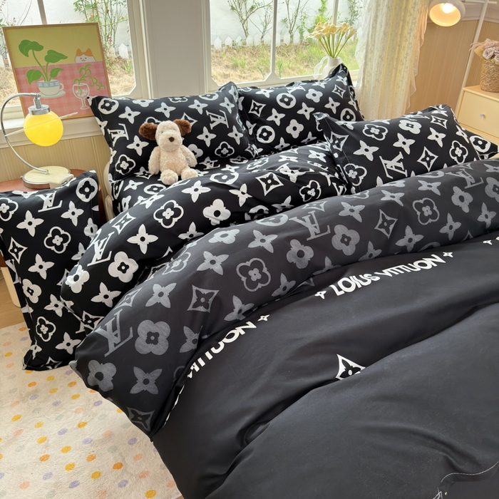 91家纺网 家纺一手货源 找家纺 乐居坊 2025新款开学季亲肤棉透气印花芦荟棉四件套（大床） 超级明星