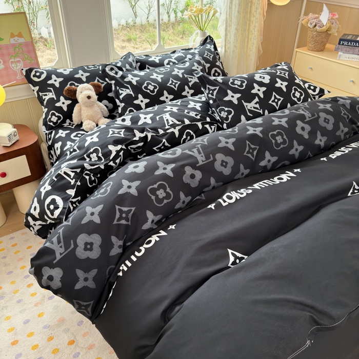 91家纺网 家纺一手货源 找家纺 乐居坊 2025新款开学季亲肤棉透气印花芦荟棉四件套（大床） 超级明星