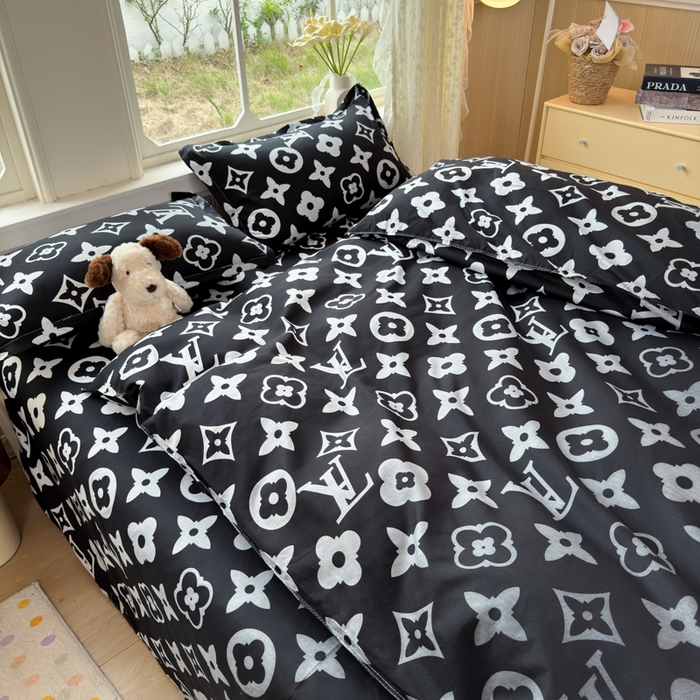 91家纺网 家纺一手货源 找家纺 乐居坊 2025新款开学季亲肤棉透气印花芦荟棉四件套（大床） 超级明星