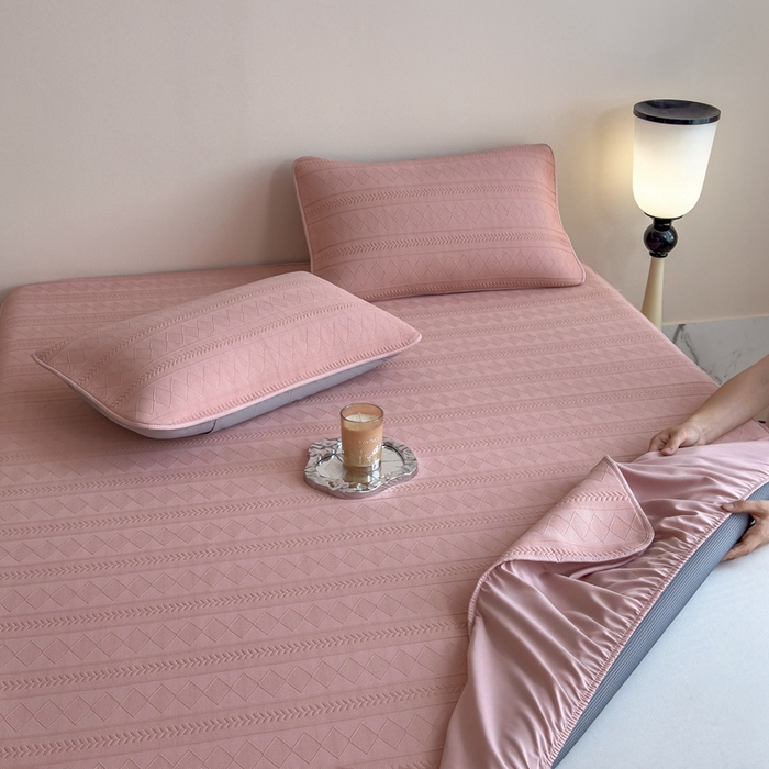 91家纺网 家纺一手货源 找家纺 （总）莱家富 2025新款A类柔感彩绒棉夹棉床笠三件套床笠单件单床笠-素菱笺系列