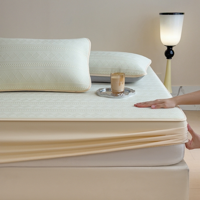 91家纺网 家纺一手货源 找家纺 莱家富 2025新款A类柔感彩绒棉夹棉床笠三件套床笠单件单床笠-素菱笺系列 素菱笺-麦浪黄