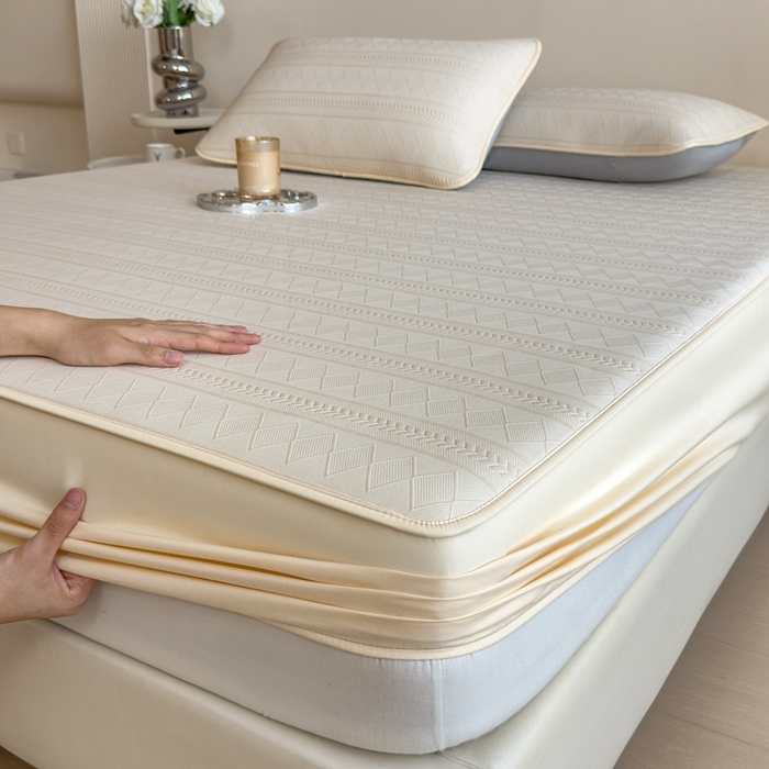 91家纺网 家纺一手货源 找家纺 莱家富 2025新款A类柔感彩绒棉夹棉床笠三件套床笠单件单床笠-素菱笺系列 素菱笺-麦米黄