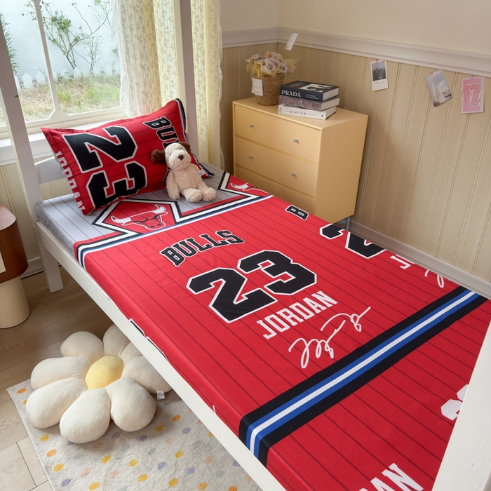 91家纺网 家纺一手货源 找家纺 乐居坊 2025新款开学季亲肤棉透气印花芦荟棉四件套（宿舍床） 篮球之神-主