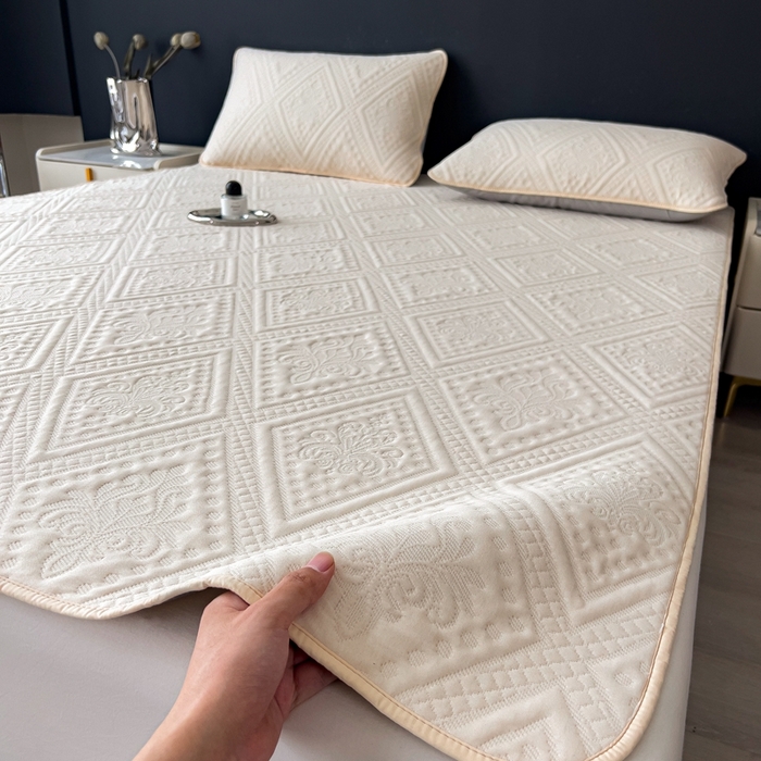 91家纺网 家纺一手货源 找家纺 （总）莱家富 2025新款A类柔感彩绒棉夹棉床垫三件套单床垫-菱影蔓花系列