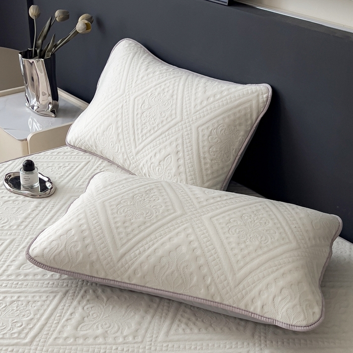 91家纺网 家纺一手货源 找家纺 莱家富 2025新款A类柔感彩绒棉夹棉床垫三件套单床垫-菱影蔓花系列 菱影蔓花-珠光白床垫