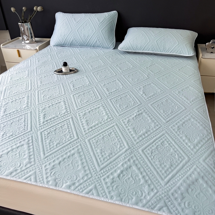 91家纺网 家纺一手货源 找家纺 莱家富 2025新款A类柔感彩绒棉夹棉床垫三件套单床垫-菱影蔓花系列 菱影蔓花-淡雅蓝床垫